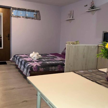 Comfy Studio Apartment By The Flower Market Warna Exterior foto